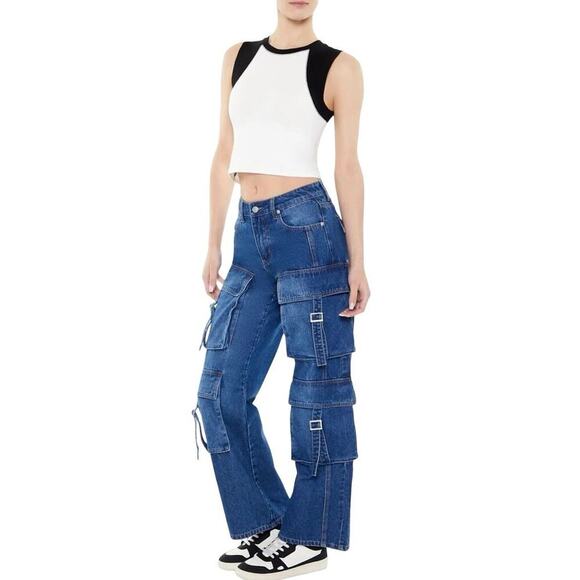 NWT Forever 21 Women’s Bratz Collaboration Wide Leg Cargo Jeans Size 30 - Picture 1 of 8